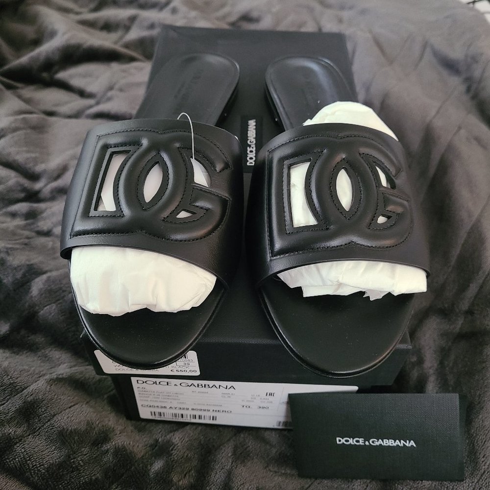 Dolce & Gabbana Cut Out DG flat sandals/slides
